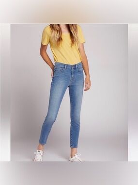 Current Elliott, stiletto jeans denim Soft Size 30
Retail 150.00